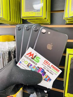 IPHONE 7 32GB UNLOCKED