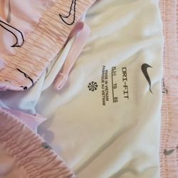 NIKE Big Girls Dri-FIT Tempo Printed Running Shorts Pink Size XL NWOT 