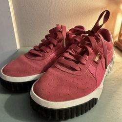 PUMA Pink Sneakers – Women’s 7.5
