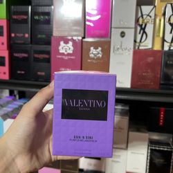 Brand new men and female perfumes and Cologne for sale bulk and singles available sample available to smell✅ full size 