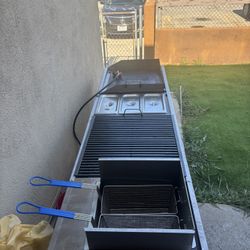 commercial-grade outdoor cooking unit