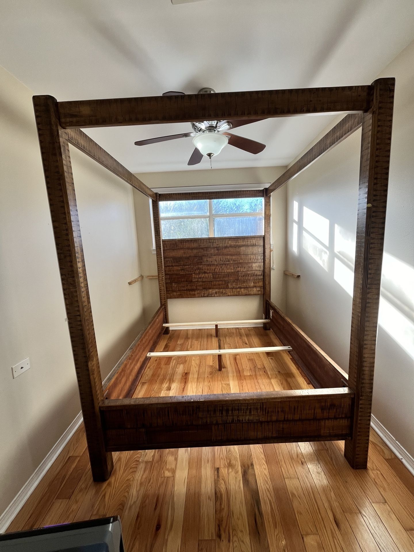 Wood Queen Poster Frame Bed