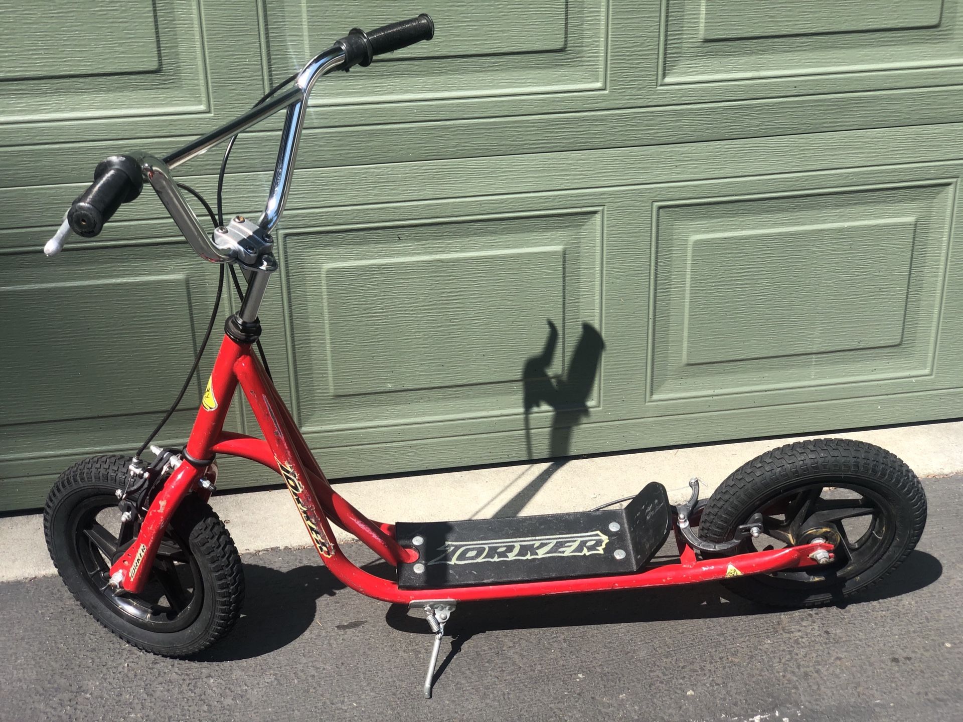 ***OLD SCOOL TORKER SCOOTER 12 INCH TIRES***