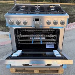 CAFÉ™ 36" Smart All-Gas Commercial-Style Range with 6 Burners (Natural Gas)