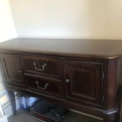 Buffett Table With Storage