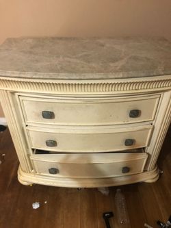 3-Drawer Dresser with Marble Top