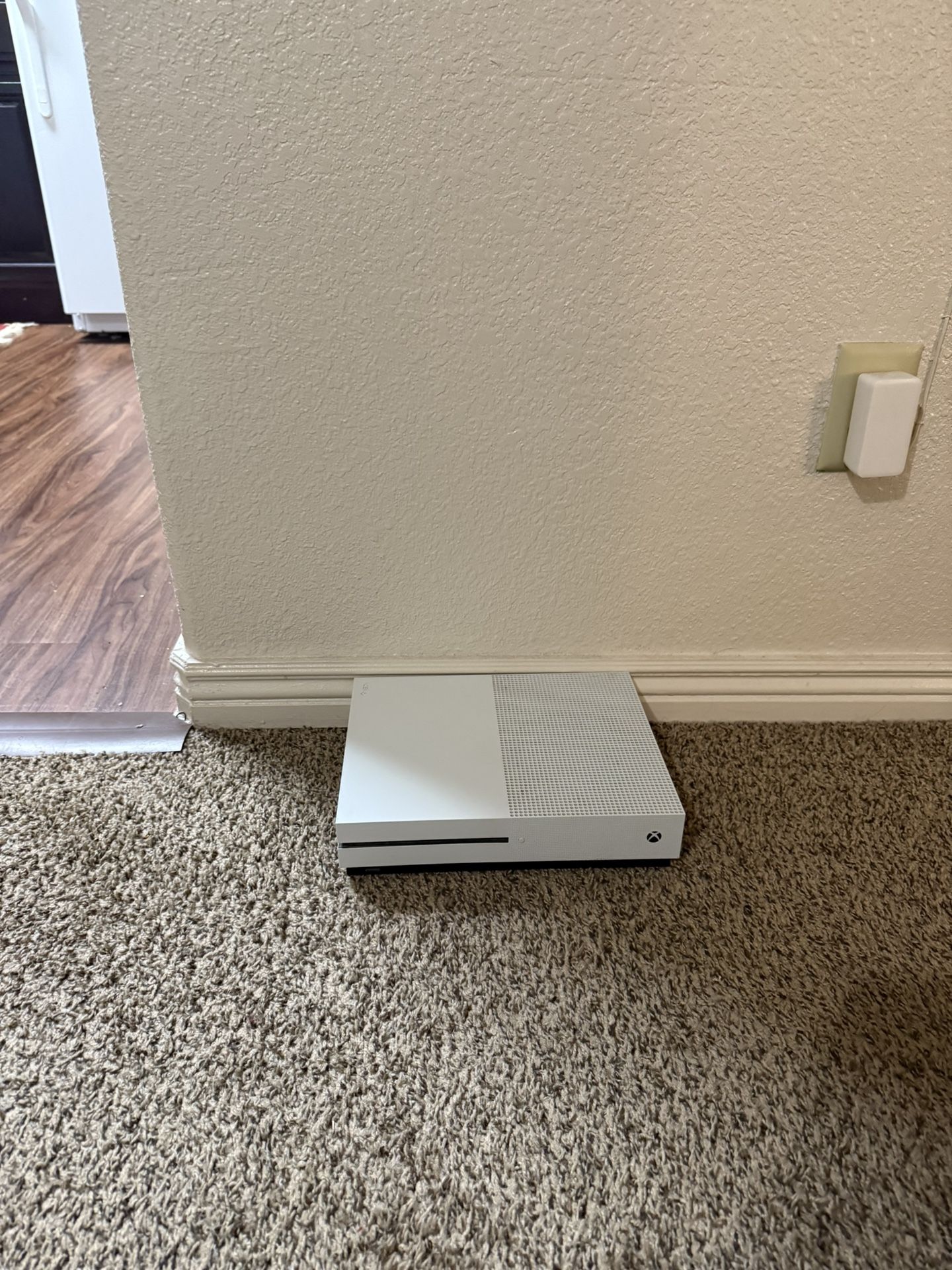 Xbox One S White Perfectly Working Power Cable Included