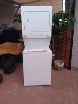 Washer And Gas Dryer Stakable De 27