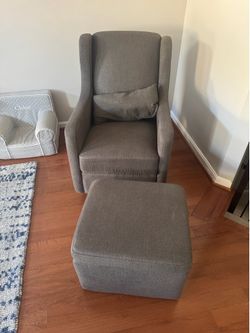 Glider w/ ottoman, medium grey