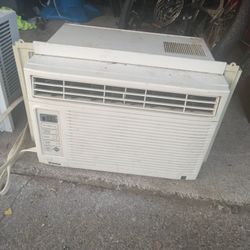 Kenmore 5300 BTU Window Air Conditioner.