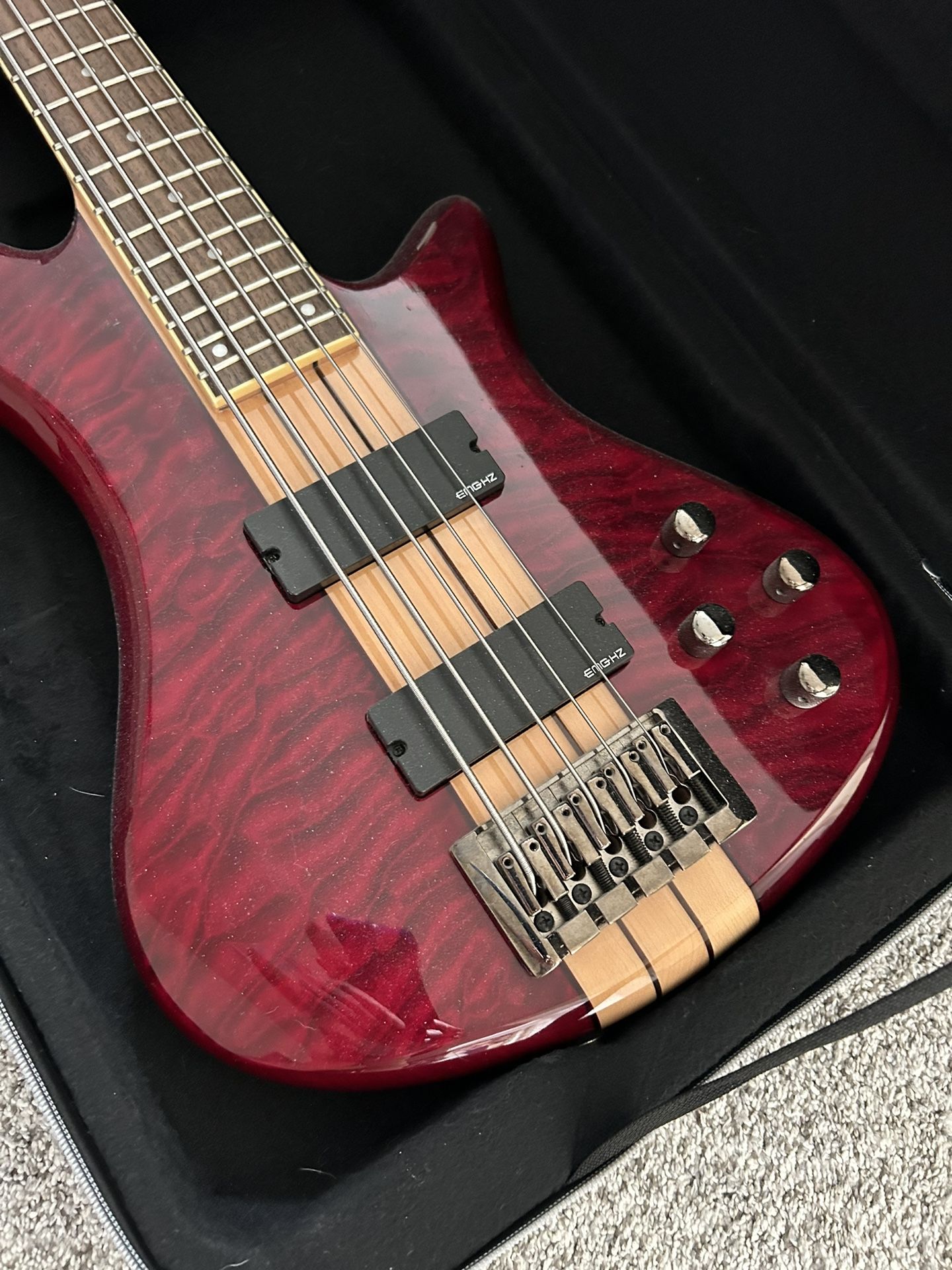 Schecter Bass