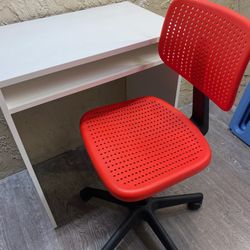 Red Swivel Desk Chair - Local Delivery for a Fee - See My Items 