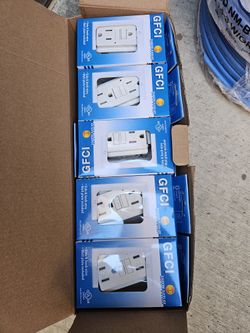 20A Outlets Brand New