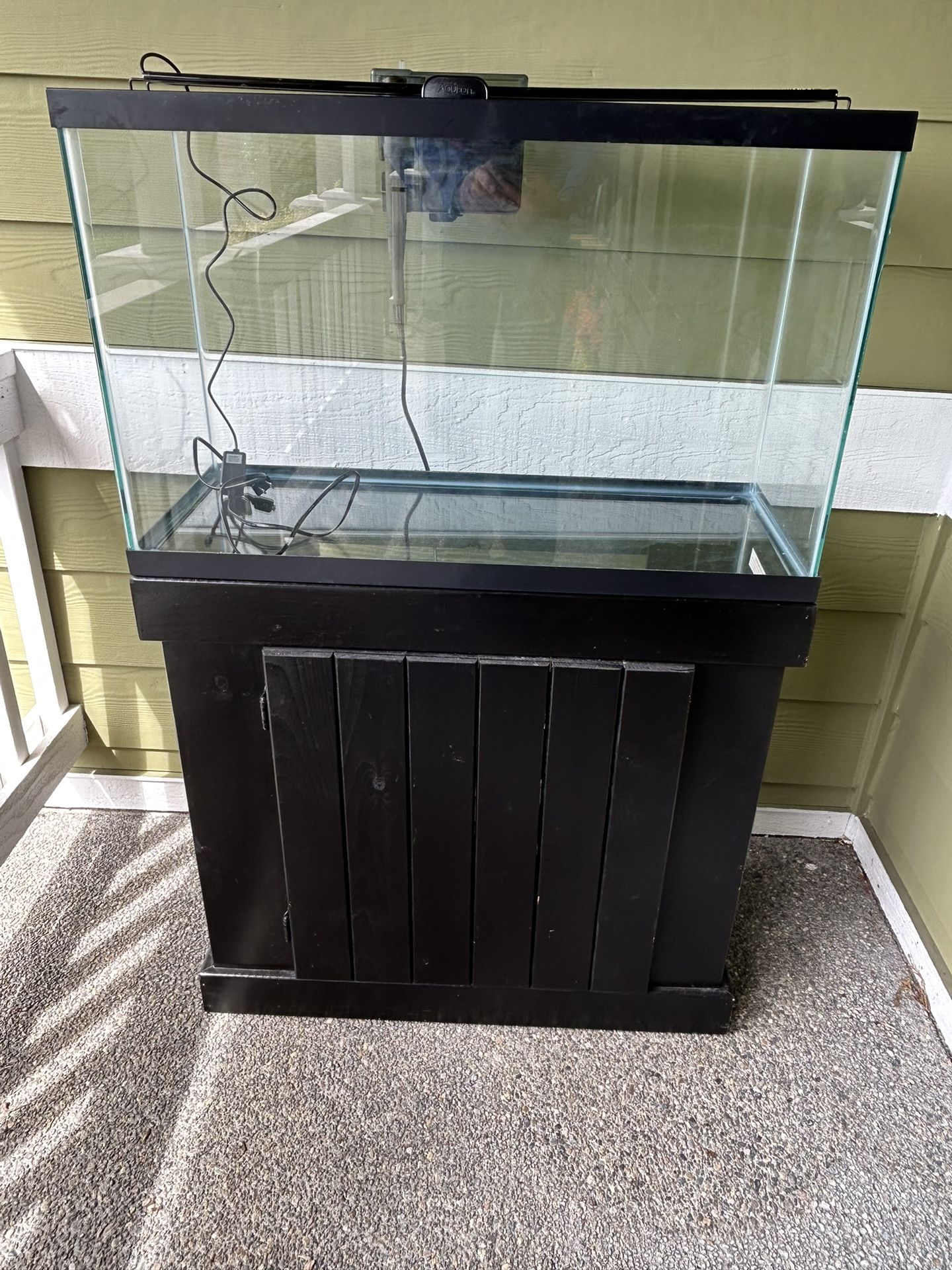 29 Gallon Aquarium With Stand