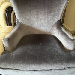 Single-Seater Sofa (Gray)