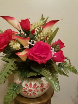 New artificial floral arrangement