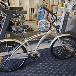 Phat Cycles Beach Cruiser 26-inch Excellent Condition 