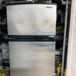 kitchenaid stainless steel  refrigerator in good condition