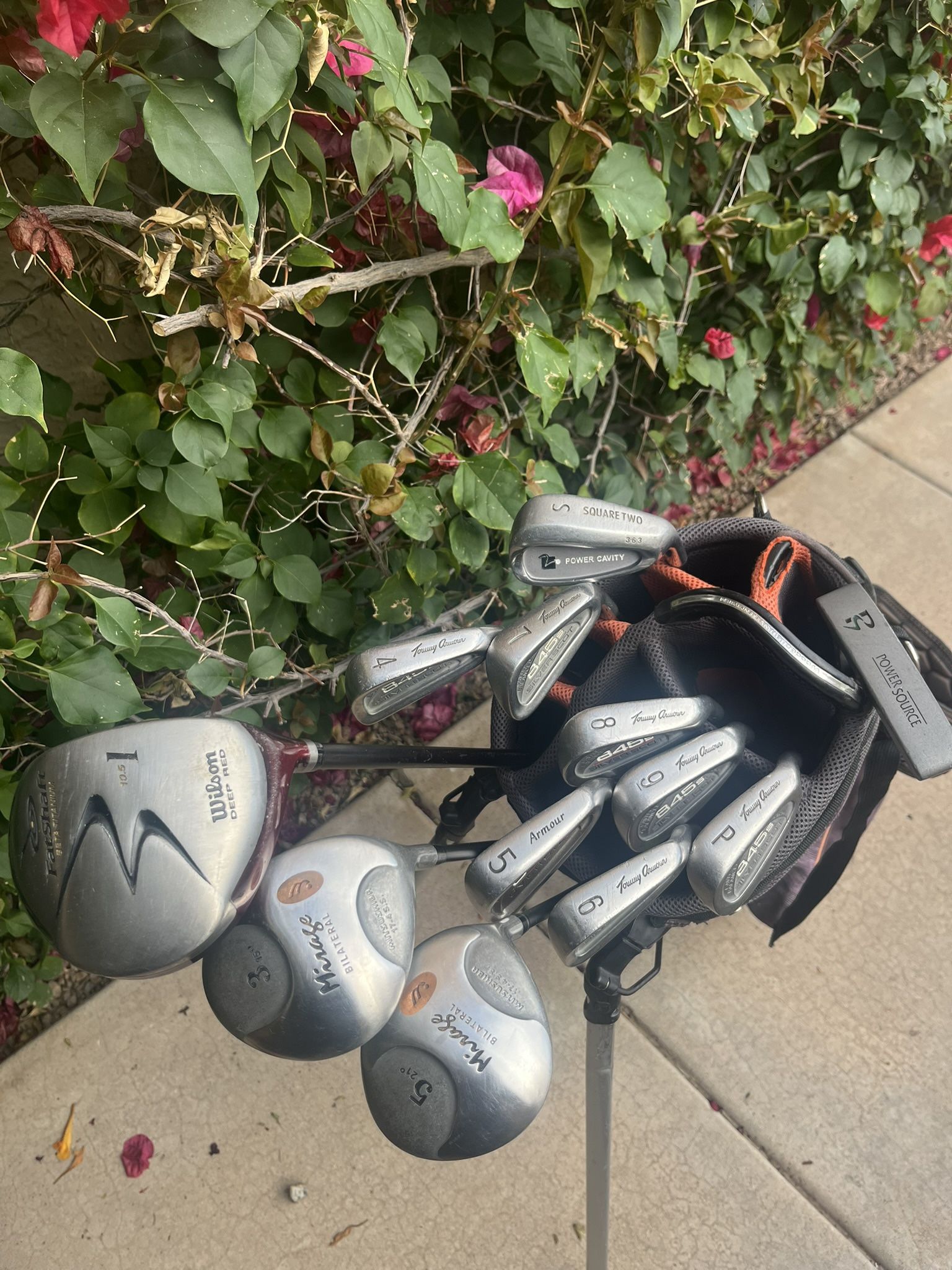 Men’s Golf Club Set With A Golf Bag