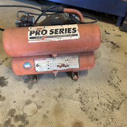 Air Compressor 4 Gallon