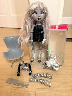 Shadow High Dolls