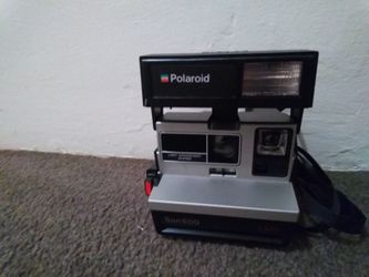 Polaroid Sun 600 Camera