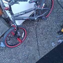 Kent Abyss Boys BMX Freestyle Bicycle