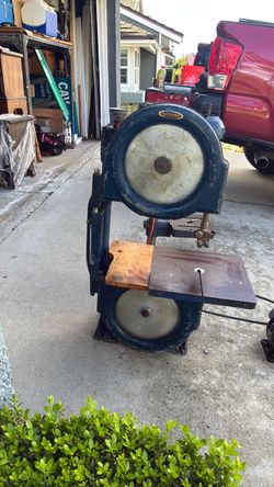 Band saw
