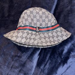 Old Vintage Gucci Hat 👒