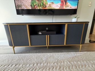 Solid TV Stand - Like New