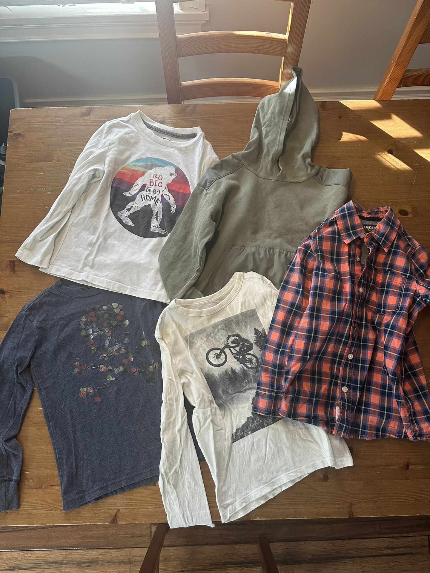 20+ items - BOYS 6/7