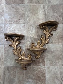 Set of 2 Ornate Gold Wall Shelves – Acanthus Scroll Decor | Decorative Wall Sconces / Brackets