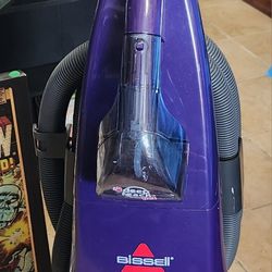Bissell ProHeat Pet Steam Cleaner Vac, Good Condition, Clean and Ready to Go!