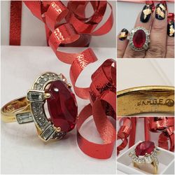 Gorgeous 18k HGP  Sz6, Cz Dia, Garnet
