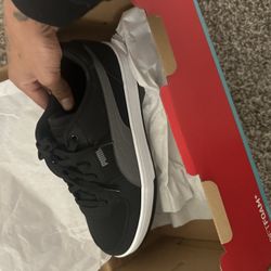 Pumas Size 10.5