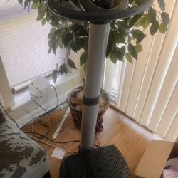 FULL BODY VIBRATING MACHINE 