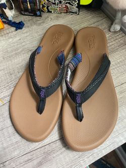 Flojos Women Flip-Flops