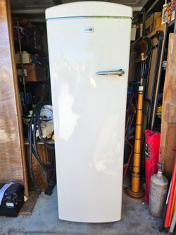 Conserv Retro Style Upright Refrigerator White