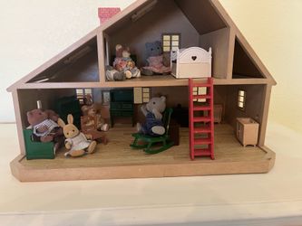 Maple town bear family house