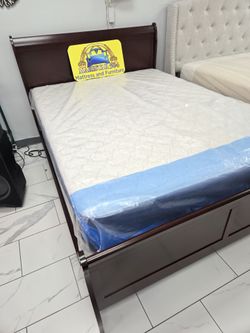 Queen Sizes Bed With Mattress
