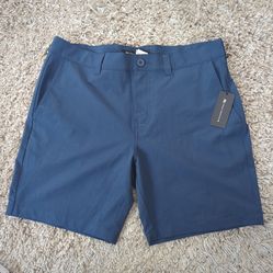Travis Mathew Tech Chino Pocket Short 8 in. Size 34