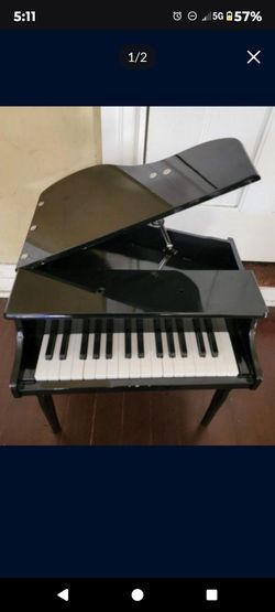 Piano 30 Key, Working Great, For Children Size 20" Tall 20" Wide & 21" Deep.