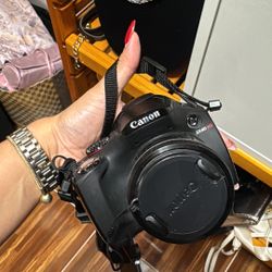 Canon SX40 HS 12.1MP Digital Camera with 35x Wide Angle Optical Image Stabilized Zoom