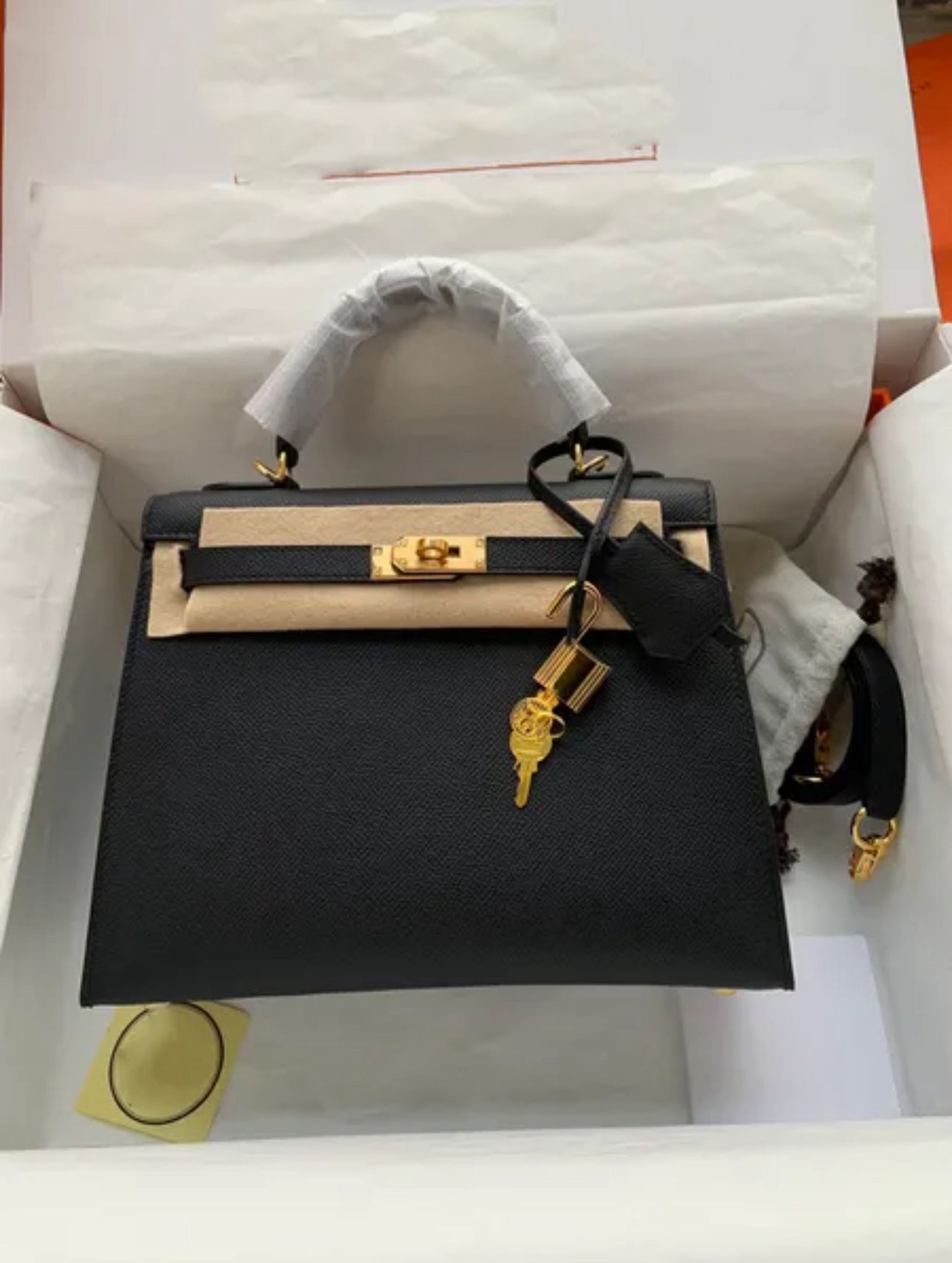 Fashionable Designer Women’s Bag