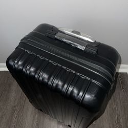 New  24 Inch Luggage 