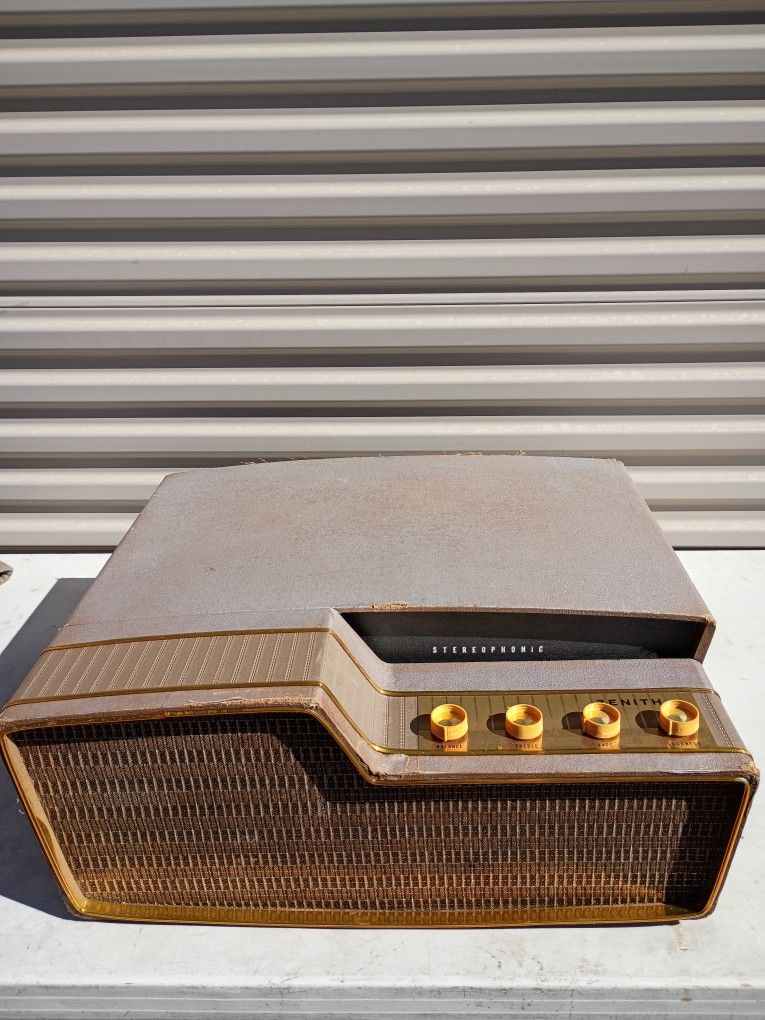 Mid-Century Modern Zenith stereophonic suitcase record player