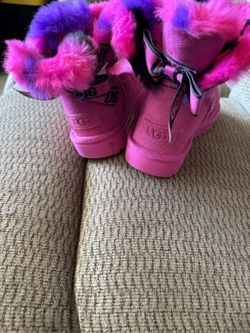 Size 5 Ugg