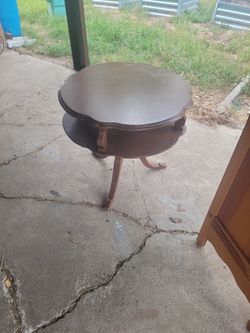 Vintage Two Tier Bassett End Table