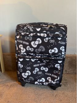 Hello kitty carry on