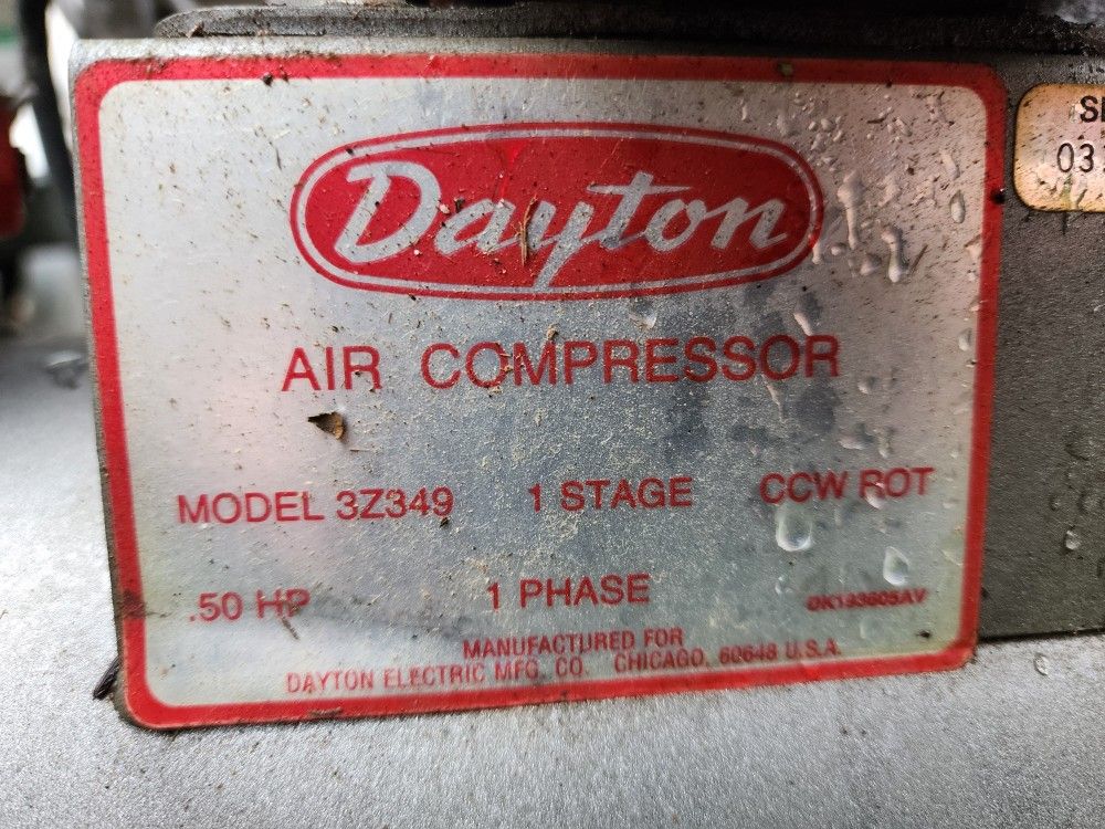 AIR COMPRESSOR